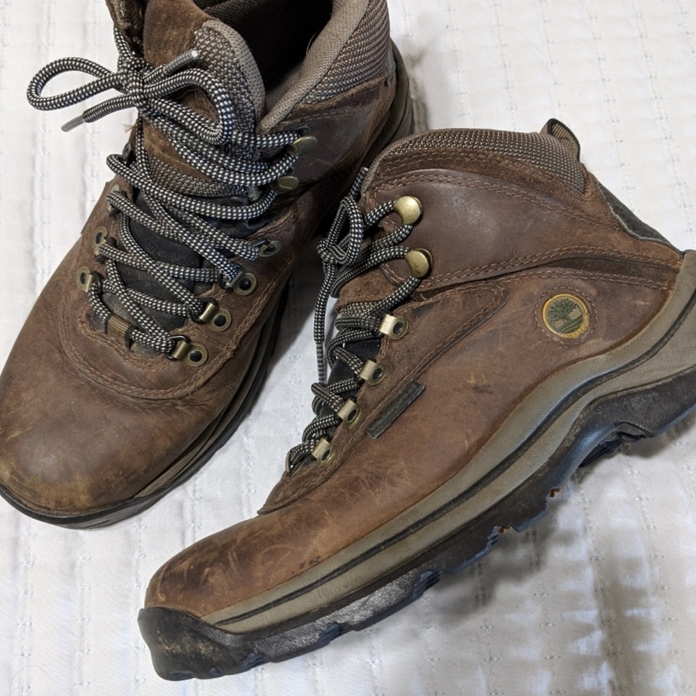 ❌ SOLD ❌ Timberland Waterproof Hiking Shoes